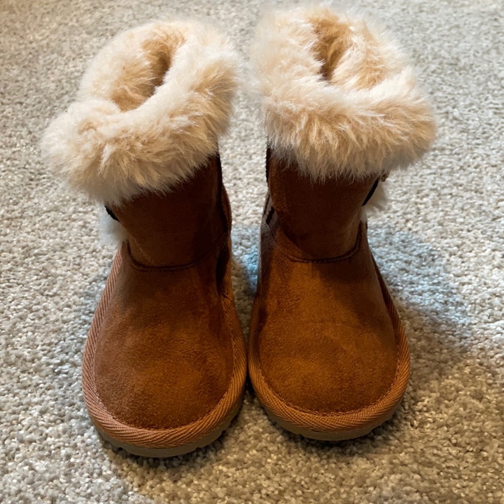 Toddler Girls Buckle Faux Suede Boots